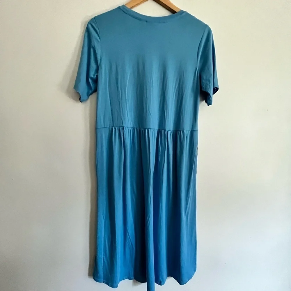 Logo By Lori Goldstein Seamed Knit Crew Neck Midi Dress